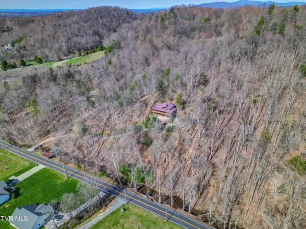 $535,000 | 665 Laurels Road, Johnson City, TN 37601