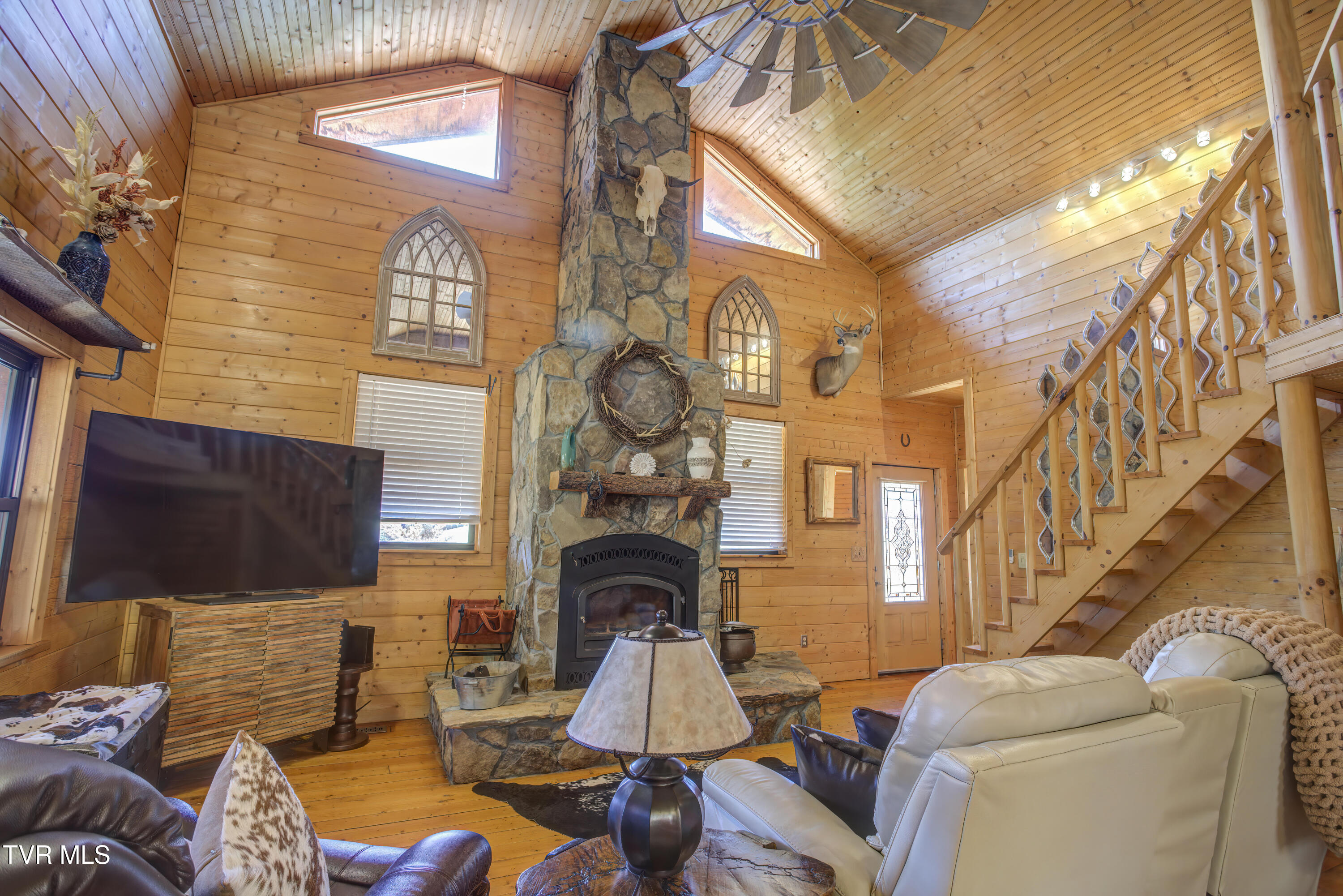 665 Laurels Road Johnson City, TN 37601 - Photo 5 of 43 665 Laurels (9)