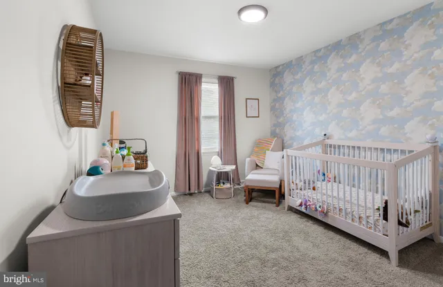 $325,000 | 128 East Green Valley Circle, Newark, DE 19711