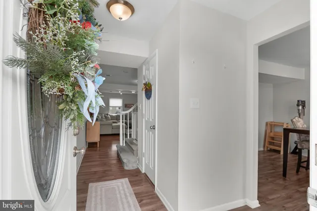 $325,000 | 128 East Green Valley Circle, Newark, DE 19711