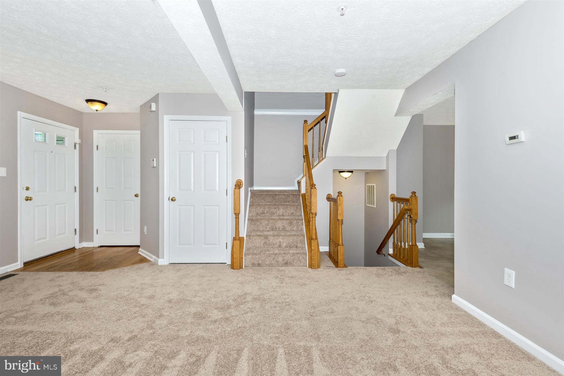 26053 Ridge Manor Drive Damascus, MD 20872 - Photo 5 of 24 Family Room