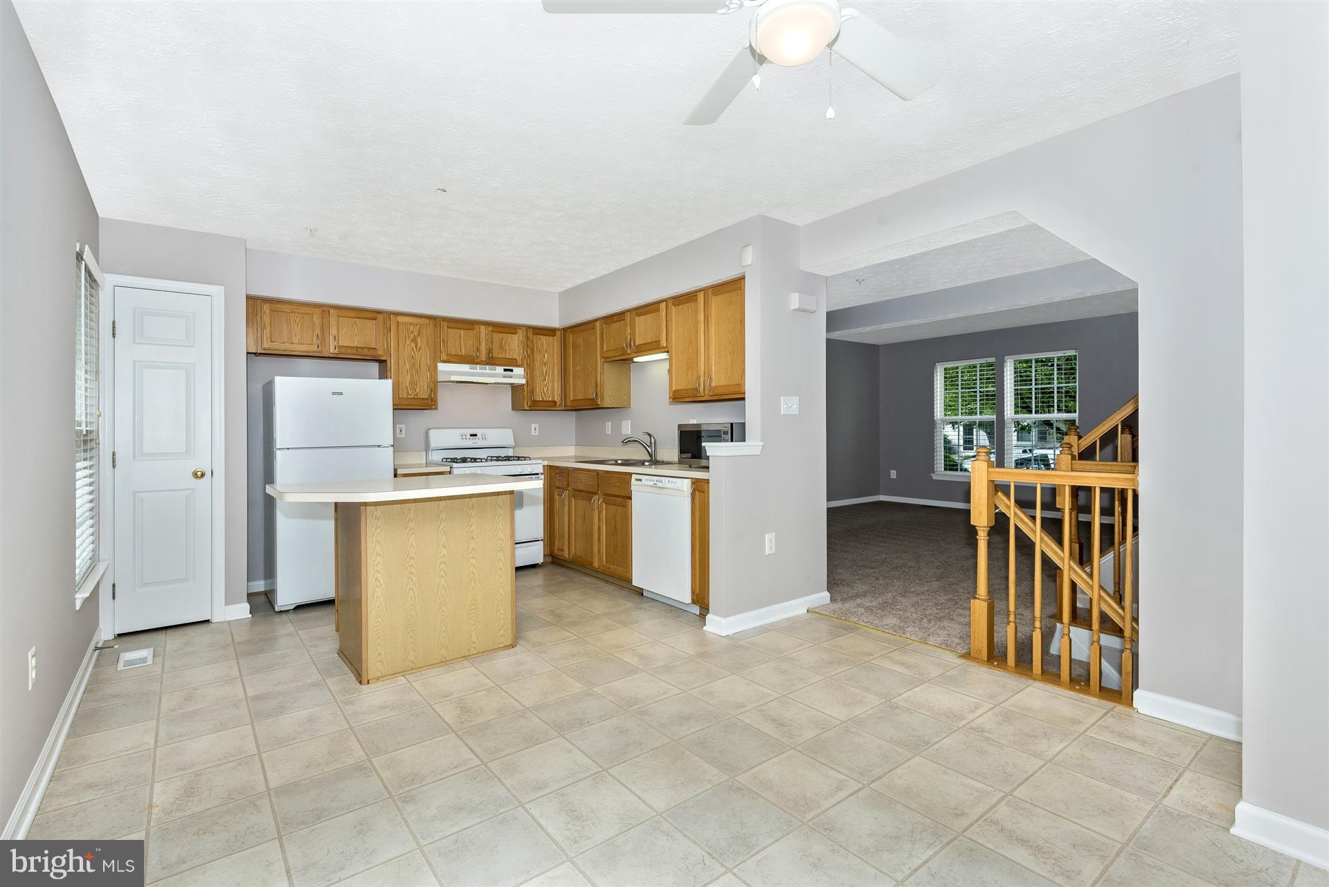 26053 Ridge Manor Drive Damascus, MD 20872 - Photo 7 of 24 Kitchen