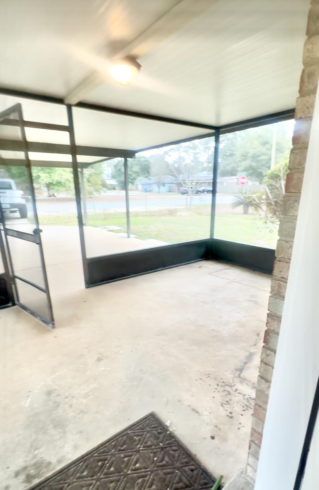 265 Harding Road Niceville, FL 32578 - Photo 18 of 21 Screen porch