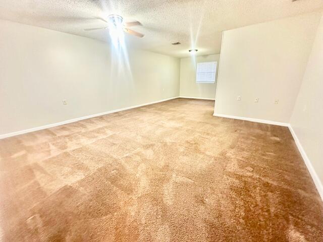 265 Harding Road Niceville, FL 32578 - Photo 5 of 21 Living room