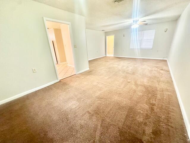 265 Harding Road Niceville, FL 32578 - Photo 6 of 21 Living room