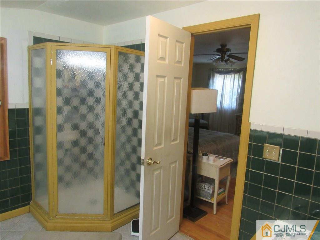 318 Overbrook Road Piscataway, NJ 08854 - Photo 16 of 27 Gallery Image 16