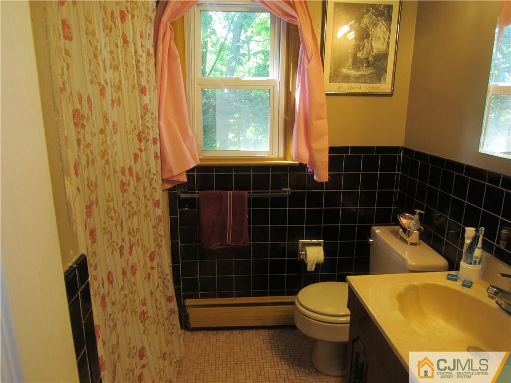 318 Overbrook Road Piscataway, NJ 08854 - Photo 18 of 27 Gallery Image 18