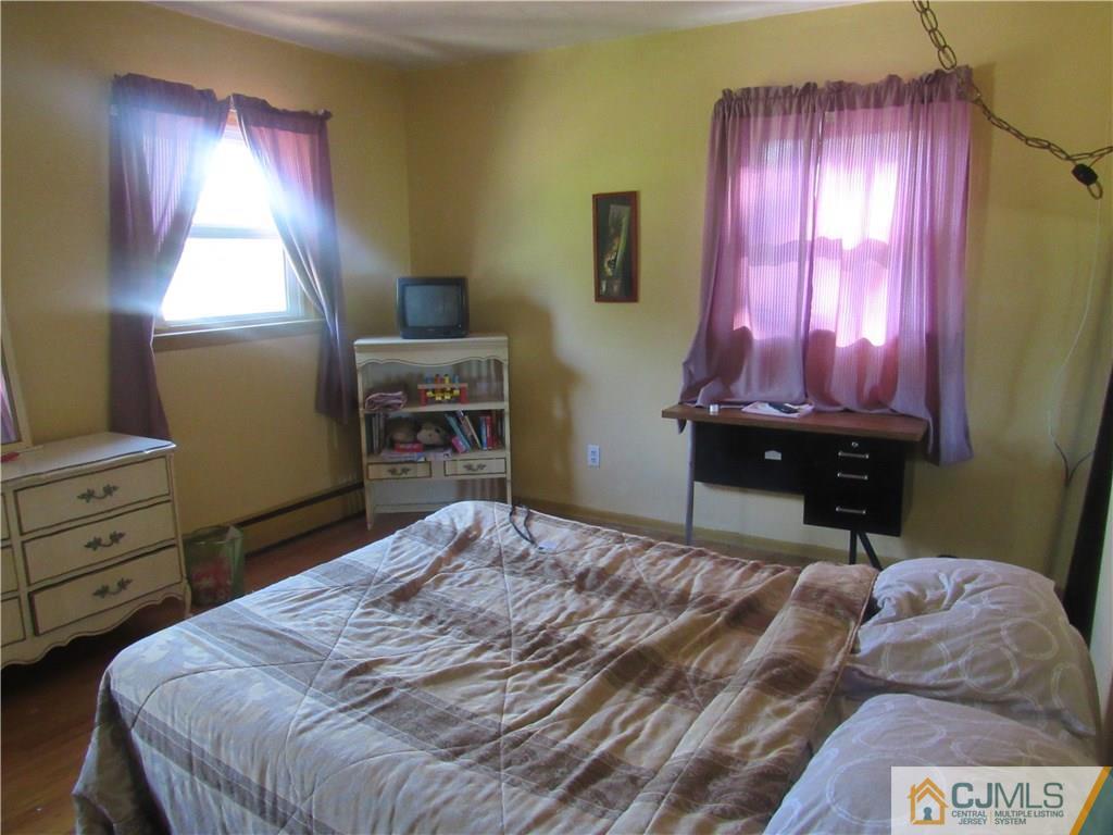 318 Overbrook Road Piscataway, NJ 08854 - Photo 19 of 27 Gallery Image 19