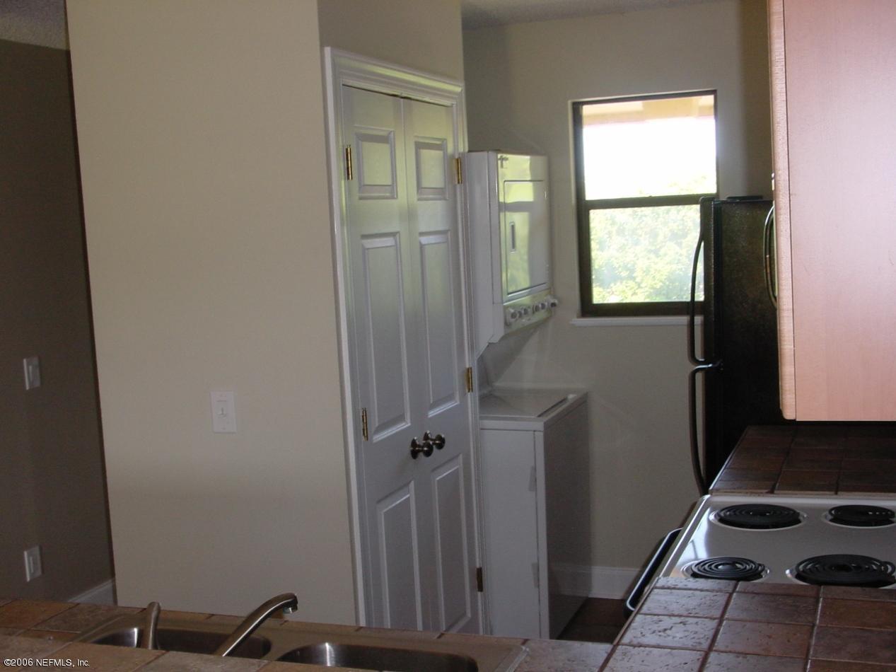 650 West Pope Road, Unit 252 St. Augustine, FL 32080 - Photo 9 of 33 a view of a room that has a window in it