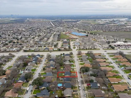 $279,000 | 825 Bristol Avenue, Saginaw, TX 76179