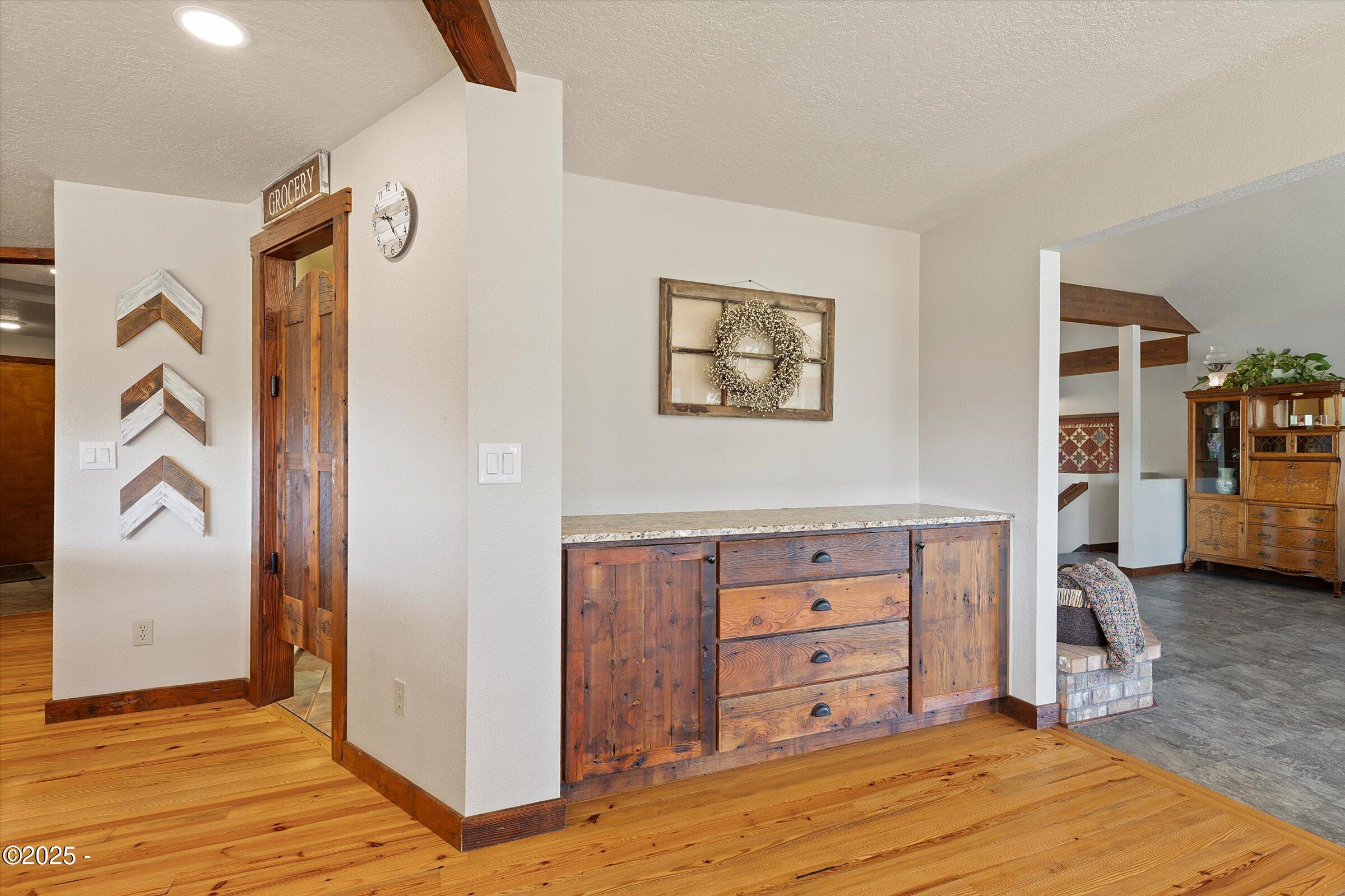 21560 Gooseneck Road Sheridan, OR 97378 - Photo 19 of 63 a view of a bedroom with closet and cabinet