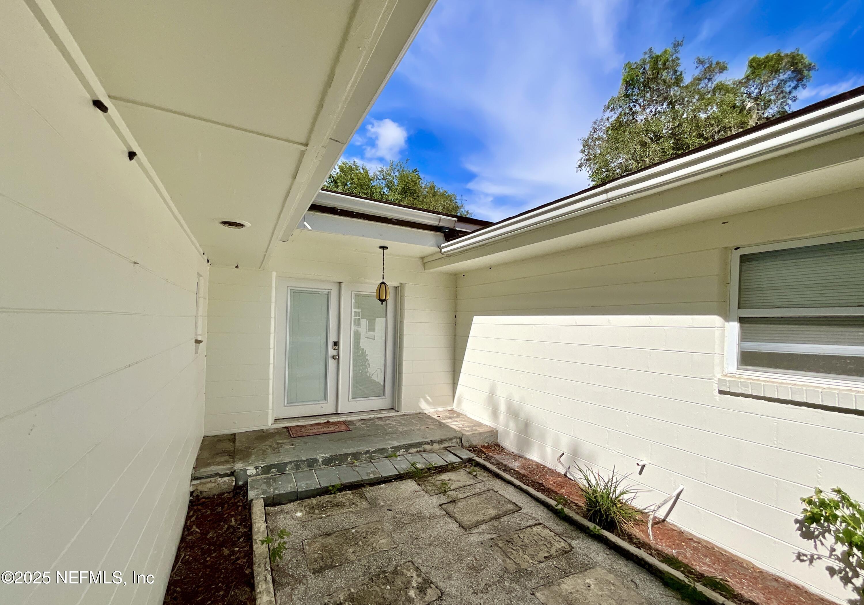 145 Depot Road Hawthorne, FL 32640 - Photo 12 of 73 a view of a back yard