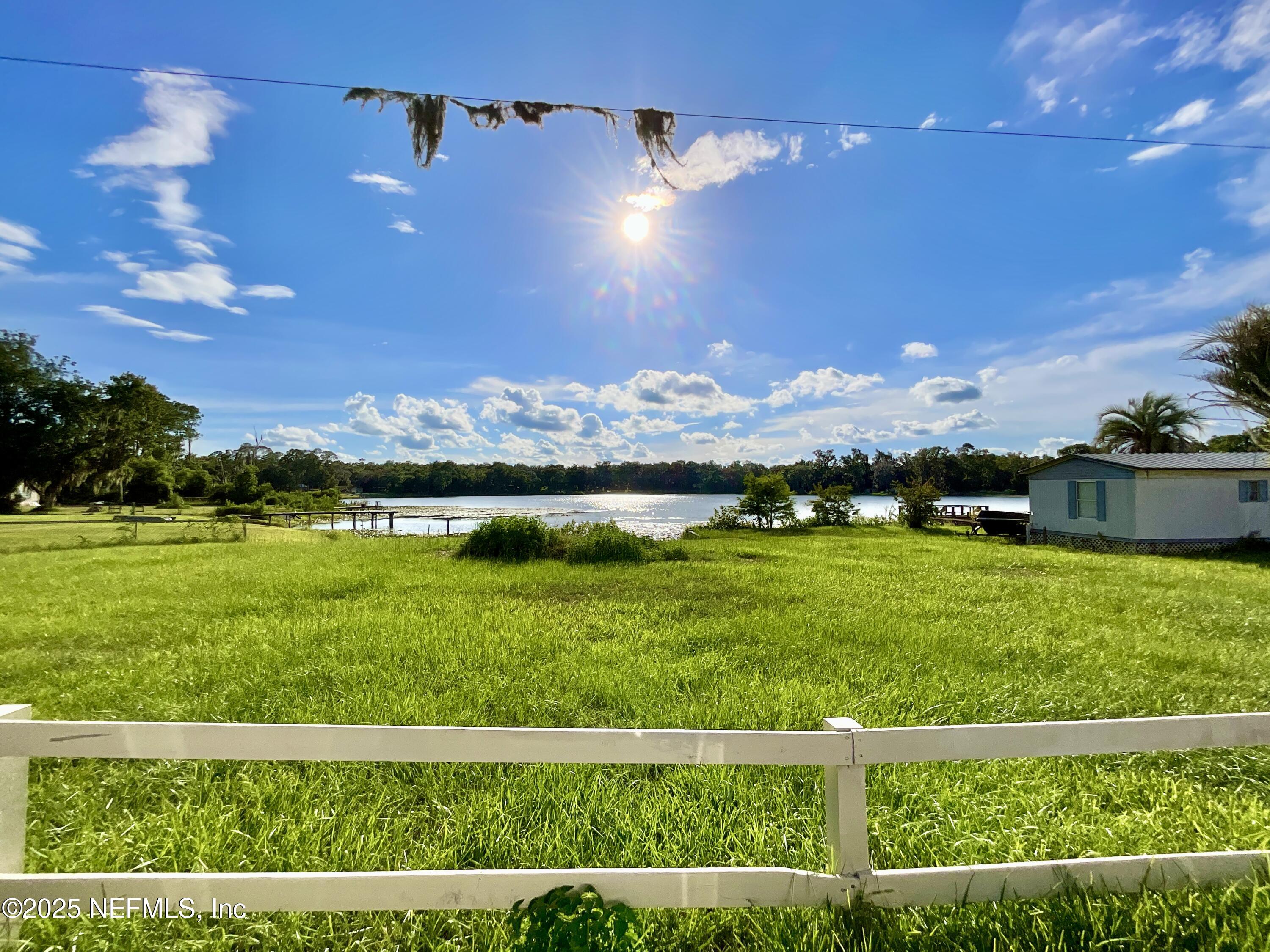 145 Depot Road Hawthorne, FL 32640 - Photo 51 of 73 a view of a big yard