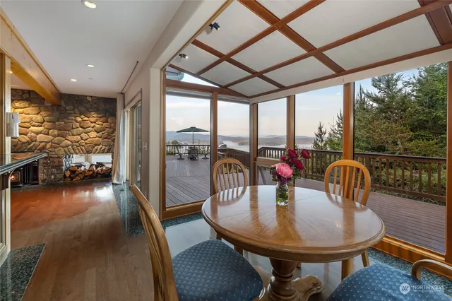 $1,995,000 | 6 VÃa Rocciosa, Friday Harbor, WA 98250