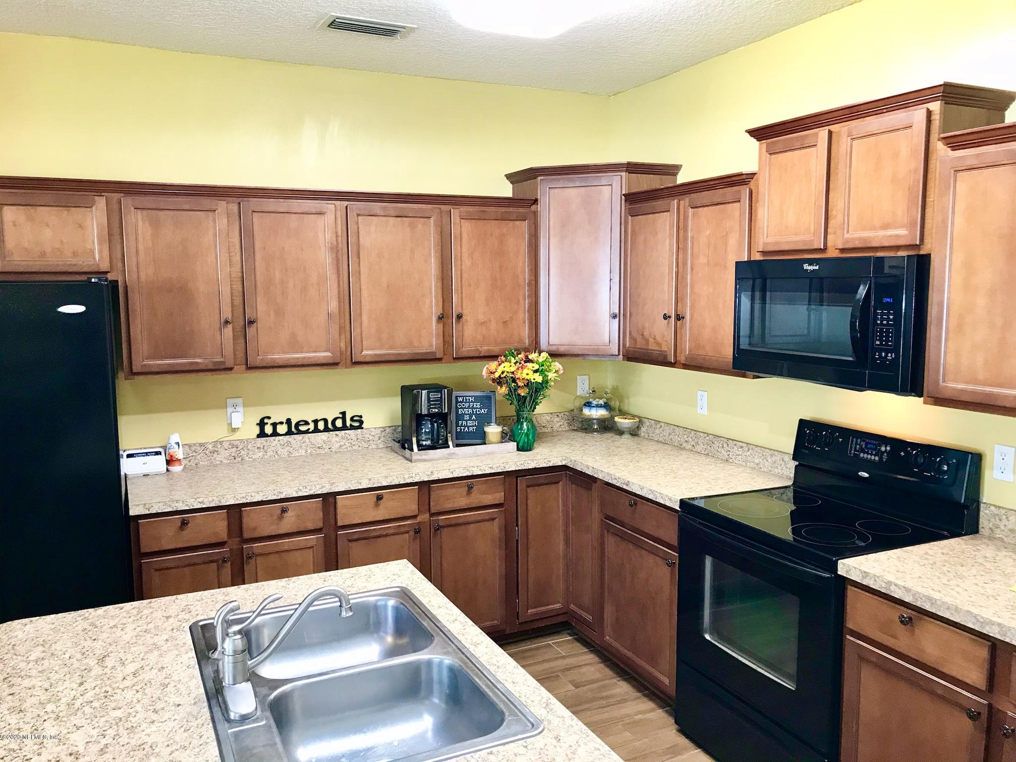 5913 Round Table Road Jacksonville, FL 32254 - Photo 5 of 17 IMG_6491