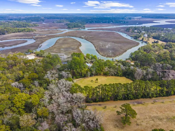 $2,950,000 | 8340 Crooked Creek Lane, Edisto Island, SC 29438