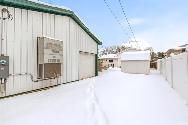 $235,000 | 56759 Spruce Lane, Elkhart, IN 46516