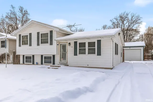 $235,000 | 56759 Spruce Lane, Elkhart, IN 46516