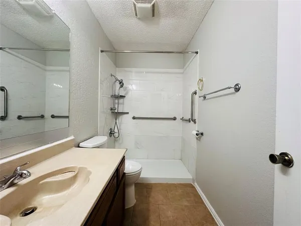 $2,400 | 3117 Kingswood Drive, Garland, TX 75040