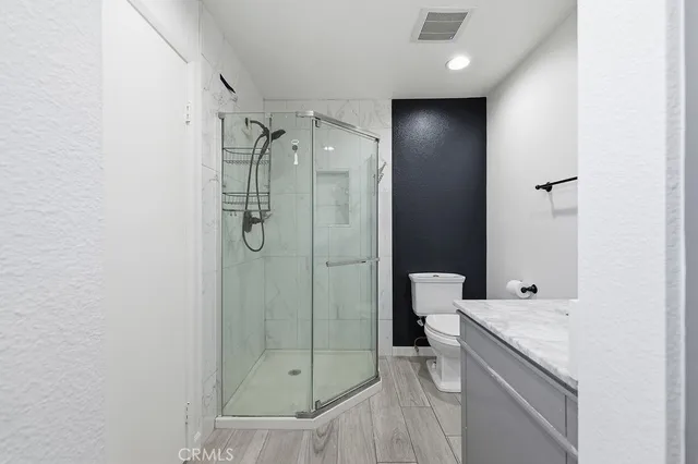 $939,000 | 24305 Wabuska Street, Newhall, CA 91321