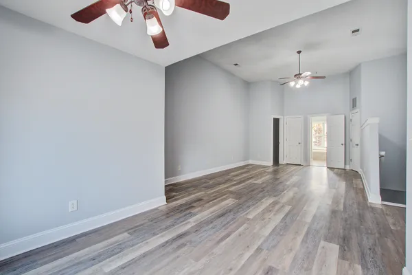 $2,395 | 4902 Lake Palmetto Lane, North Charleston, SC 29418