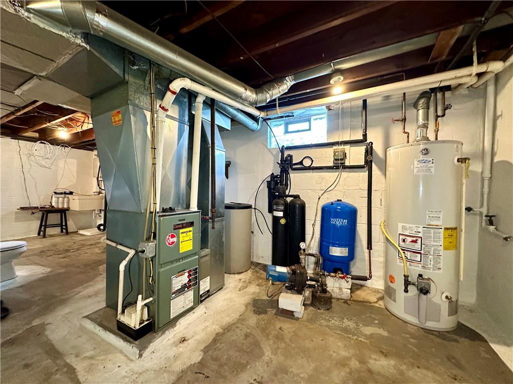 118 Foster Road Beaver Falls, PA 15010 - Photo 37 of 41 a view of gym