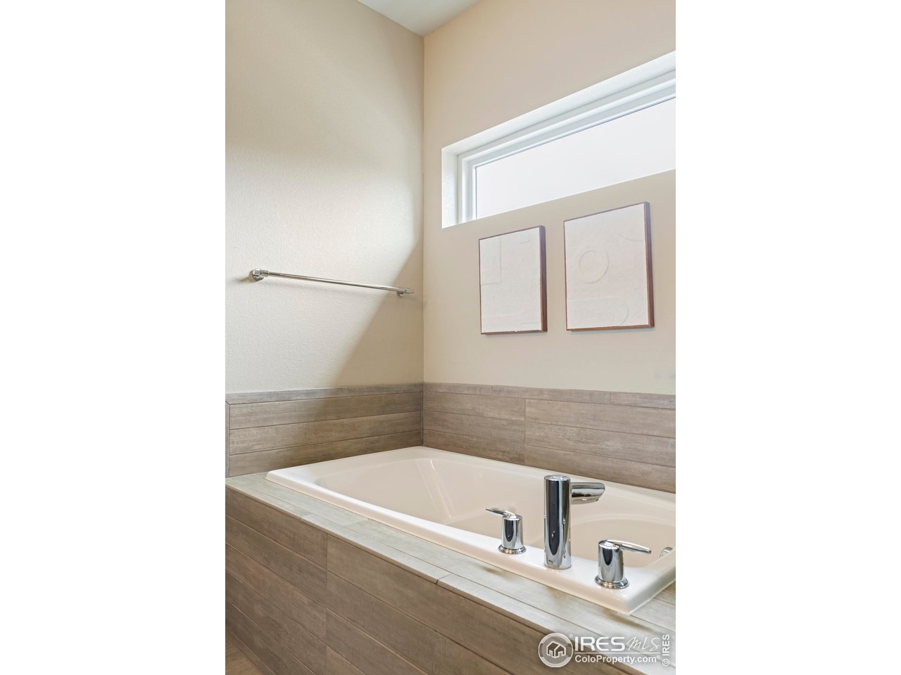 5315 5th Street, Unit A Boulder, CO 80304 - Photo 25 of 32 a bathroom with a bathtub and a sink