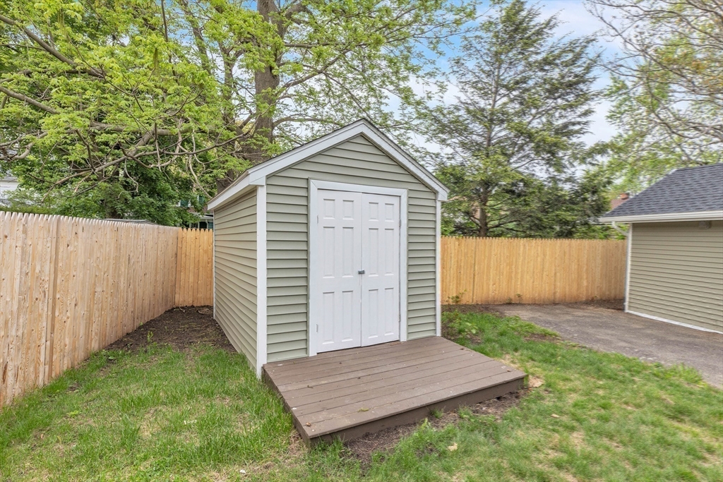 38 Manchester Terrace Springfield, MA 01108 - Photo 33 of 36 Gallery Image 33