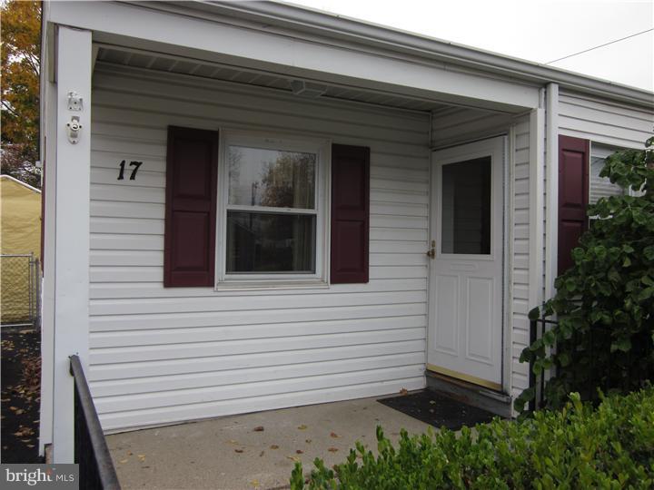 17 Lynbrook Road Wilmington, DE 19804 - Photo 2 of 19 Exterior Front