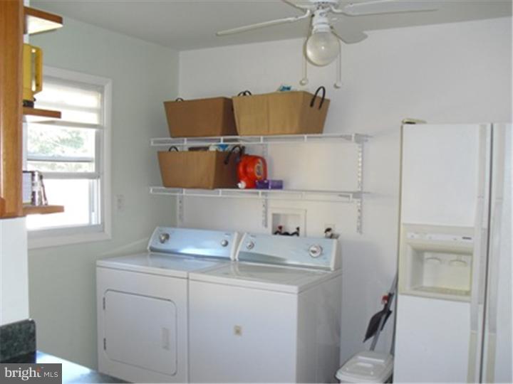17 Lynbrook Road Wilmington, DE 19804 - Photo 9 of 19 Laundry Room