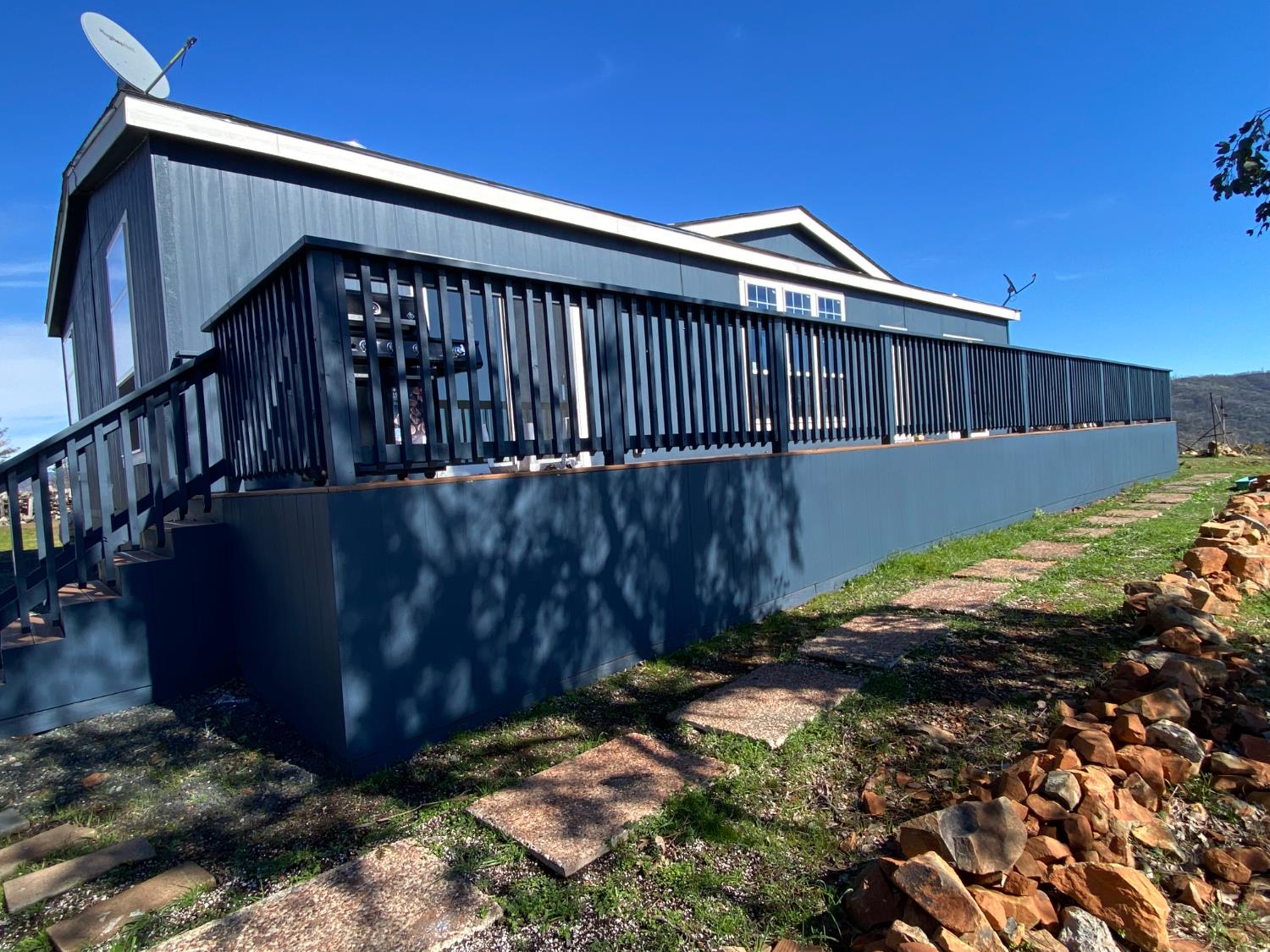 709 Encina Grande Road Berry Creek, CA 95916 - Photo 2 of 12 a view of a backyard with plants