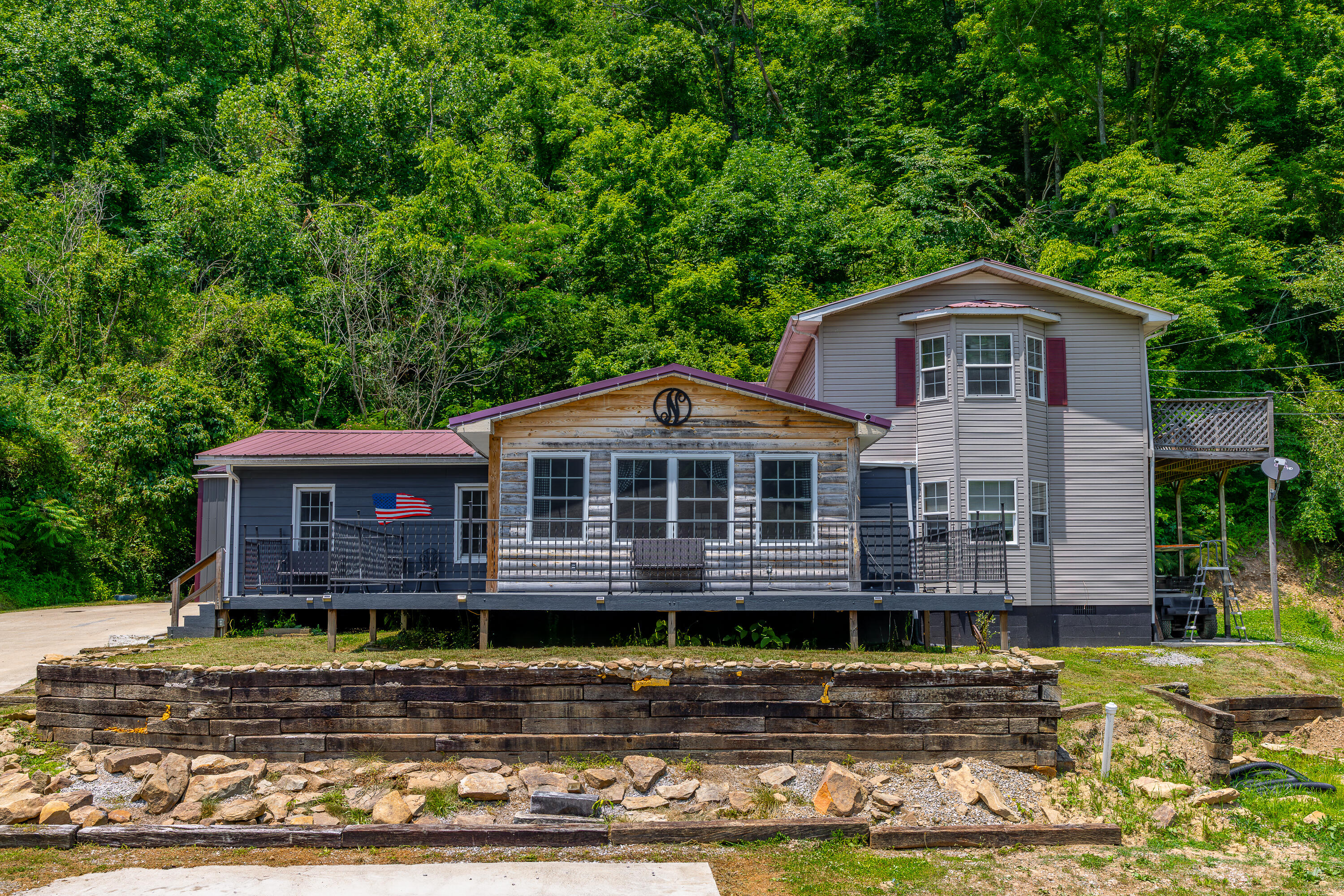72 R J Wagers Road Manchester, KY 40962 - Photo 2 of 48 1-3