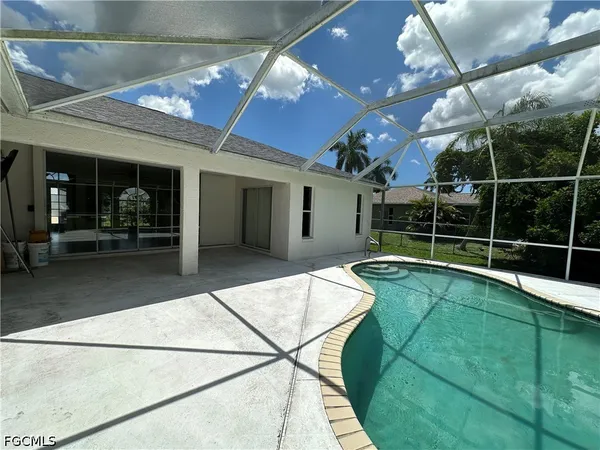 $2,650 | 8397 Bahamas Road, Fort Myers, FL 33967