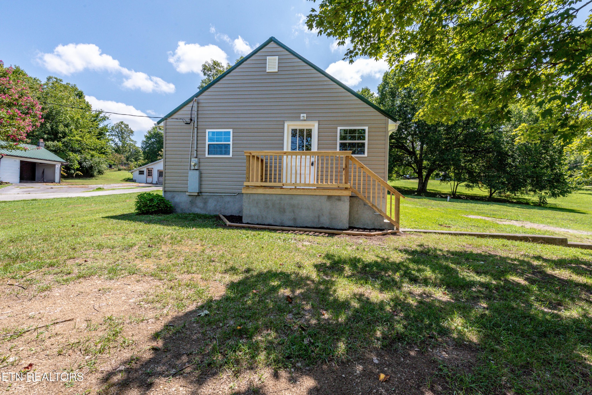 3358 Dave Cooper Road Maryville, TN 37803 - Photo 1 of 32 Gallery Image 1