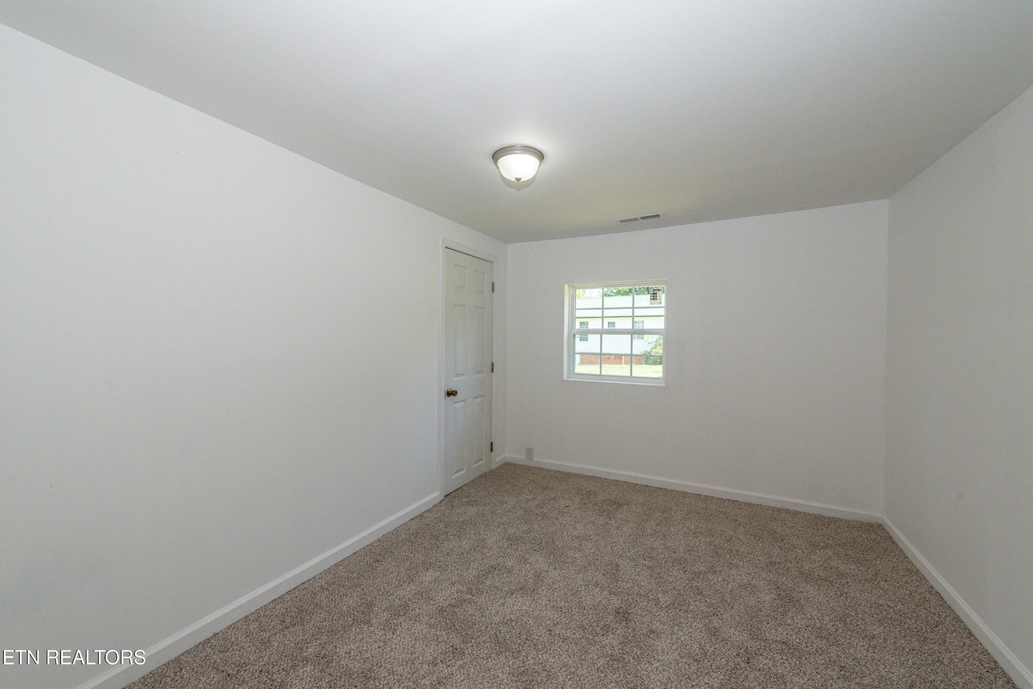 3358 Dave Cooper Road Maryville, TN 37803 - Photo 13 of 32 Gallery Image 13