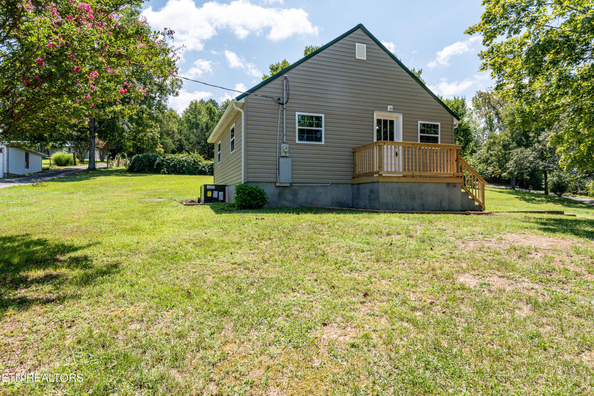 3358 Dave Cooper Road Maryville, TN 37803 - Photo 3 of 32 Gallery Image 3