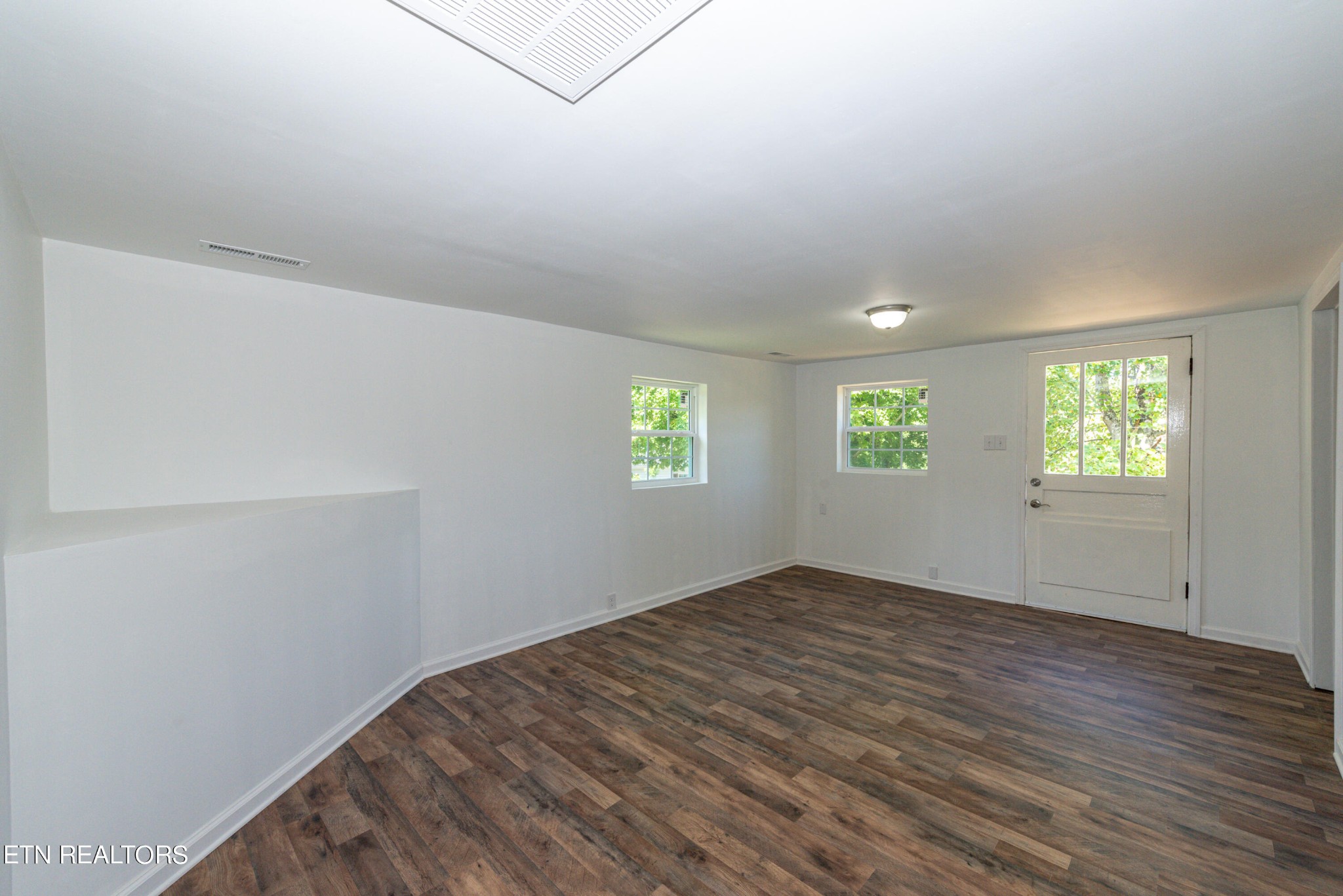 3358 Dave Cooper Road Maryville, TN 37803 - Photo 8 of 32 Gallery Image 8