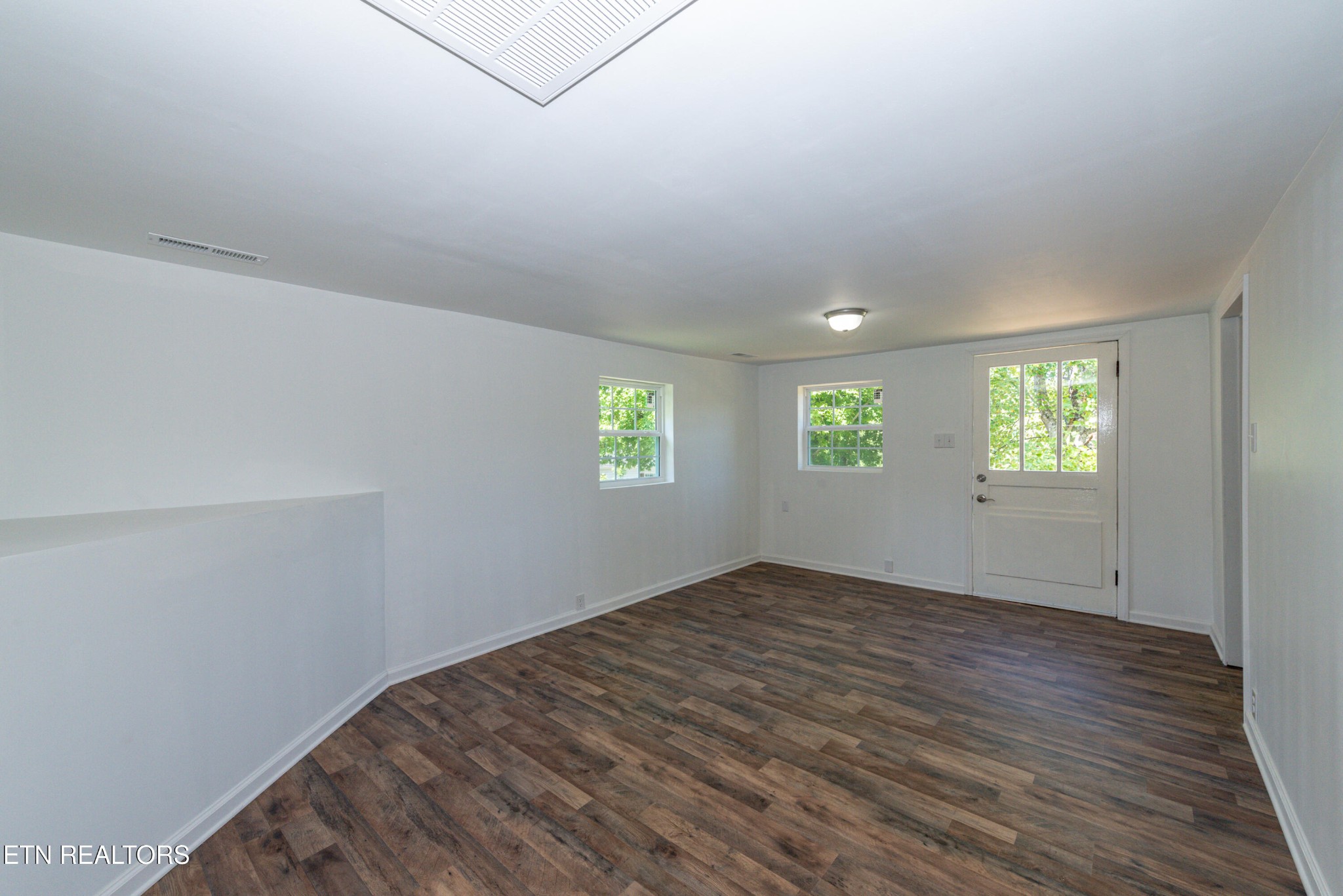 3358 Dave Cooper Road Maryville, TN 37803 - Photo 9 of 32 Gallery Image 9