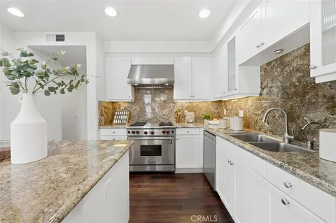 $1,195,000 | 5506 West 149th Place, Unit 5, Hawthorne, CA 90250