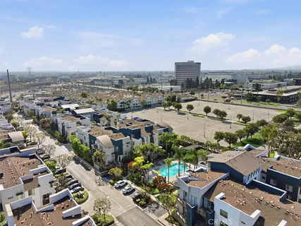 $1,195,000 | 5506 West 149th Place, Unit 5, Hawthorne, CA 90250