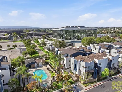 $1,195,000 | 5506 West 149th Place, Unit 5, Hawthorne, CA 90250