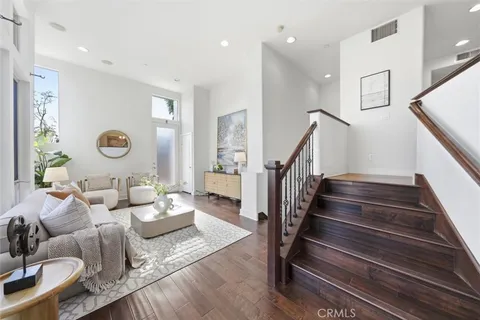 $1,195,000 | 5506 West 149th Place, Unit 5, Hawthorne, CA 90250