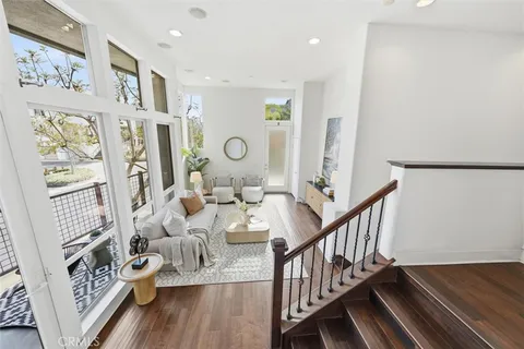 $1,195,000 | 5506 West 149th Place, Unit 5, Hawthorne, CA 90250