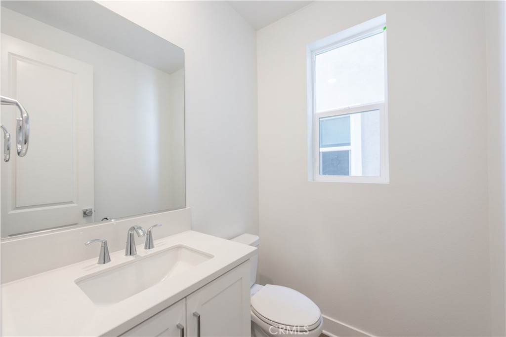 136 Seep Irvine, CA 92618 - Photo 26 of 32