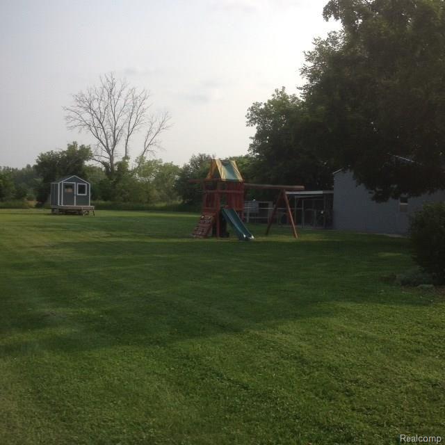 7228 Lapeer Road Davison, MI 48423 - Photo 13 of 14 IMG_1569.JPG