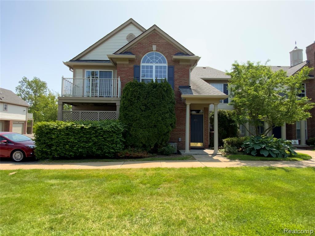 3577 Oakmonte Boulevard Rochester, MI 48306 - Photo 1 of 26
