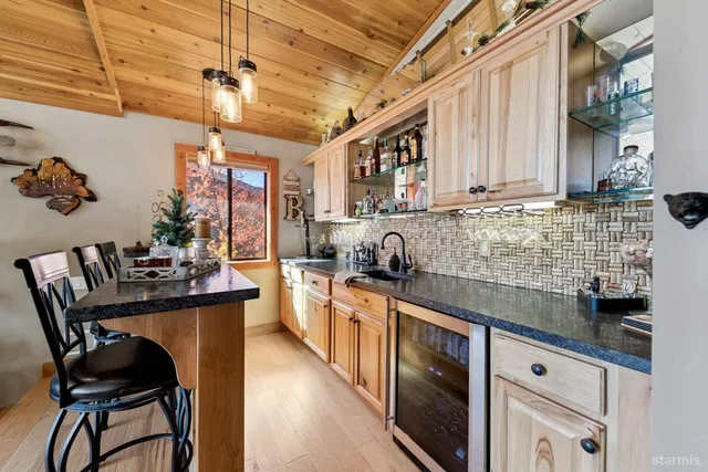 $2,595,000 | 2202 Balboa Drive, South Lake Tahoe, CA 96150