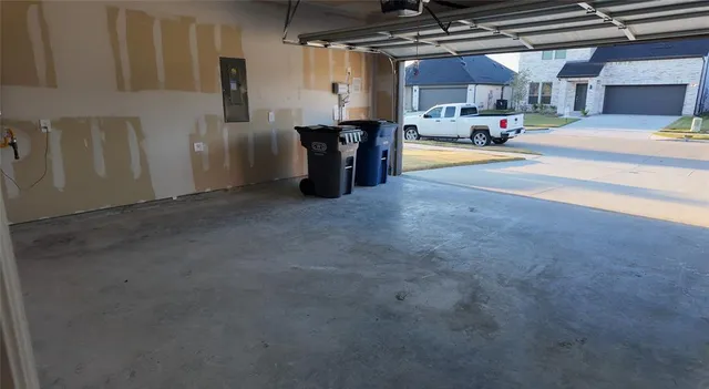 $2,700 | 685 Briar Drive, Lavon, TX 75166