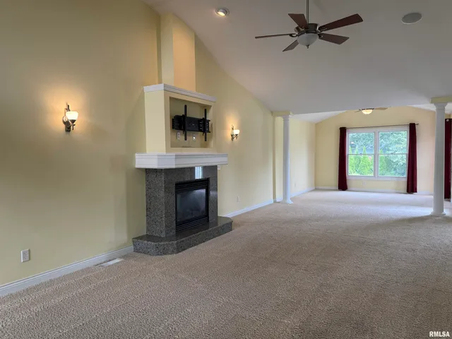 $2,800 | 3011 Belmont Place, Bettendorf, IA 52722