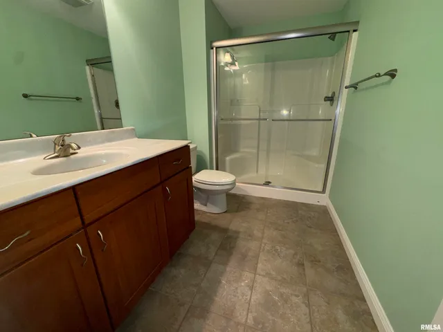 $2,800 | 3011 Belmont Place, Bettendorf, IA 52722